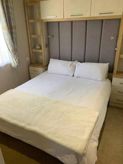 Newbeach Holiday Park - Greenfields ดิมเชิร์ช ภายนอก รูปภาพ